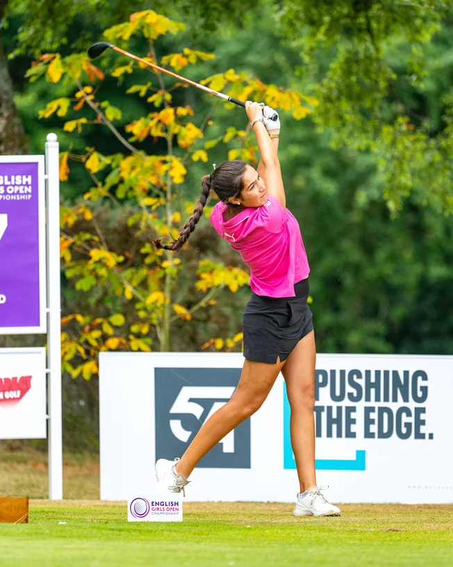 Francisca Salgado a bater do tee no English Girls' Open